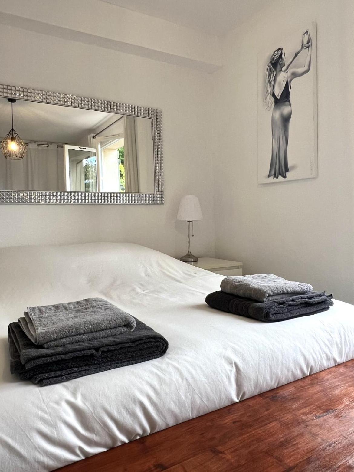 Maison De Charme Idealement Situee Apartment