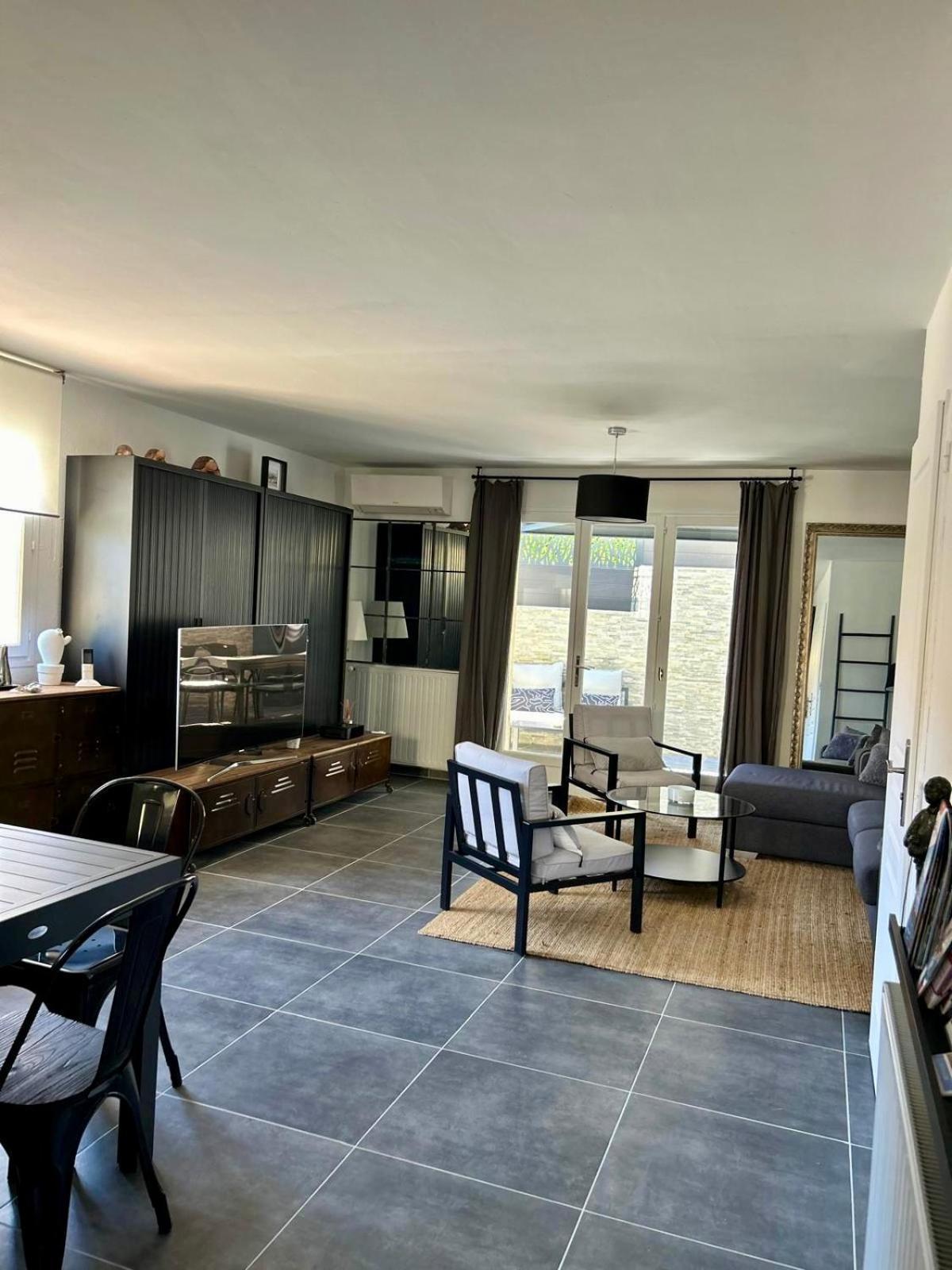 Maison De Charme Idealement Situee Apartment Cannes